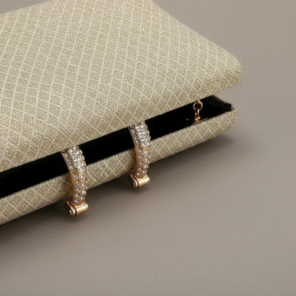 Sac chaine mariage tissu pailleté compact – Image 8